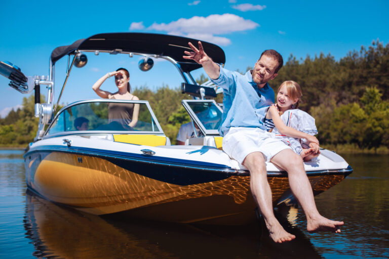 Finding the Right Boat For Sale